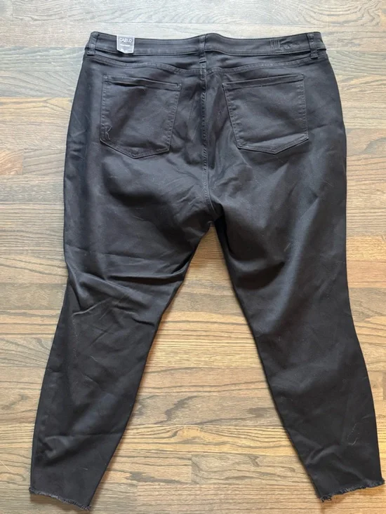 Kut from the Kloth Black Carlo Ankle Crop Jeans 20W NWT - Picture 2 of 6